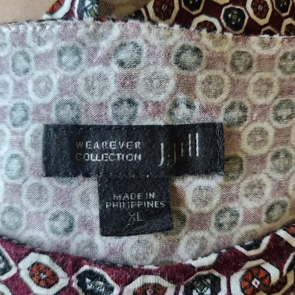 J. Jill Wearever Collection Tunic Top Maroon Medallion Floral Women's XL EUC - Picture 7 of 9